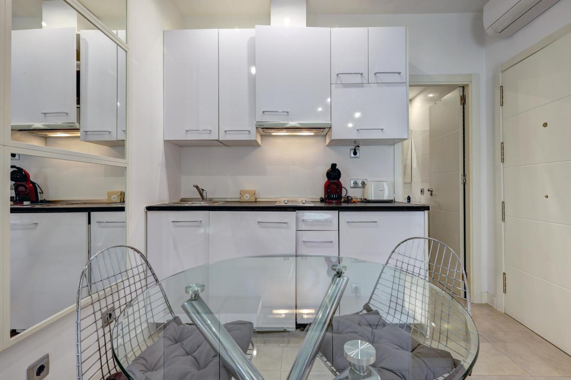 Apartamentos Con Vistas Y Terraza En Marbella Esterno foto